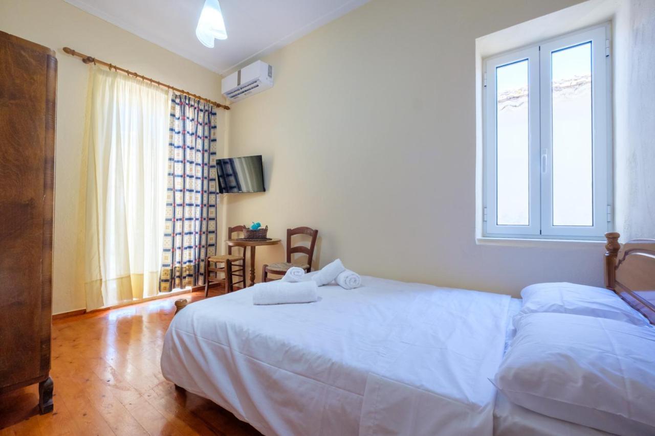 Annetas House Nea Koroni Exterior foto